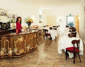 Hotel Europa Udine Buitenkant foto