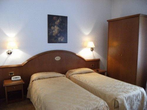Hotel Europa Udine Buitenkant foto